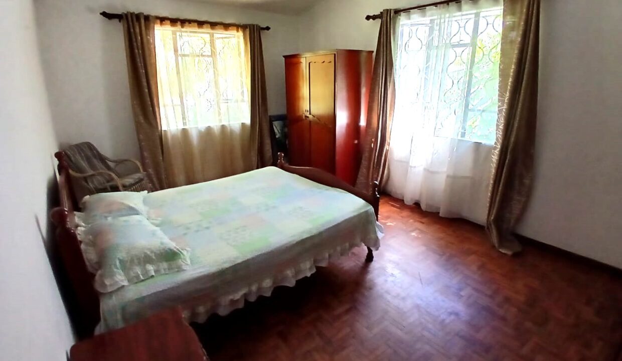 Beachfront House for Rent – Albion, Mauritius (9)