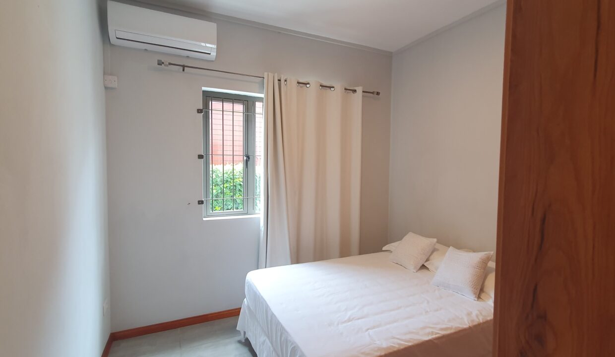 Brand-New 2-Bedroom Apartment with Private Garden for Rent – Les Veloutiers Residence, Albion(16)