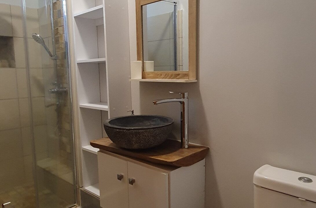 Brand-New 2-Bedroom Apartment with Private Garden for Rent – Les Veloutiers Residence, Albion(8)