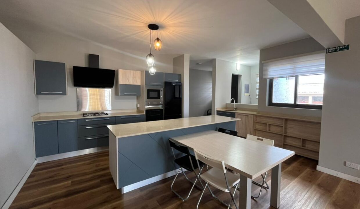 Charming 3-Bedroom Apartment with a Home Office Space for rent in Beau Bassin (8)