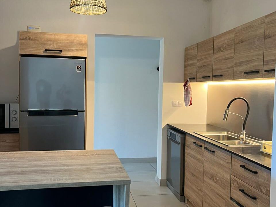 FOR SALE – Deluxe Furnished Apartment Helvetia, Moka (14)