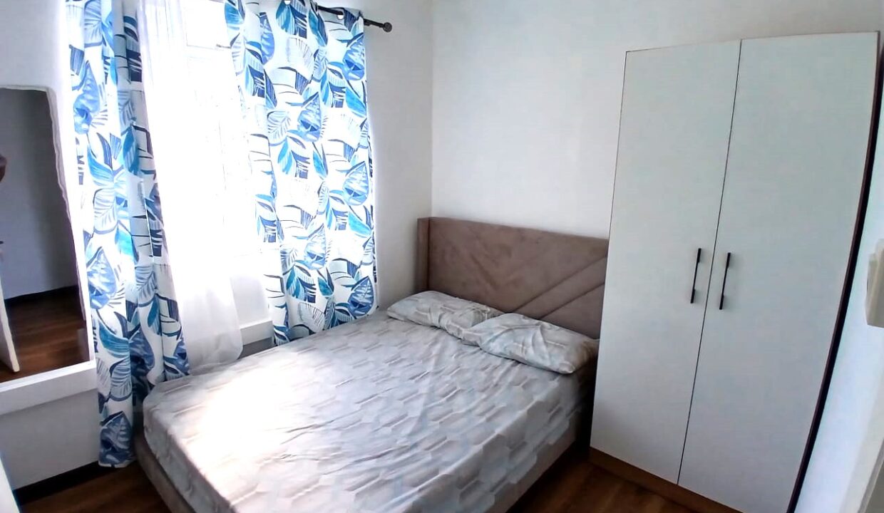 Furnished 1-Bedroom Apartment for Rent – Grand Baie (2)