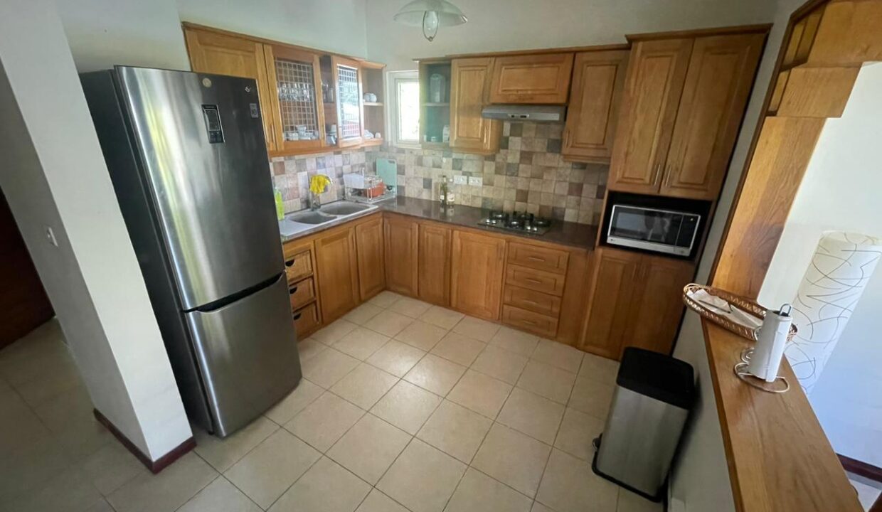 Furnished Apartment for Rent – Jardin Du Cap, Bain Boeuf (11)