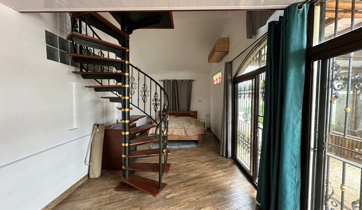 House for Rent in Flic‑en‑Flac (17)