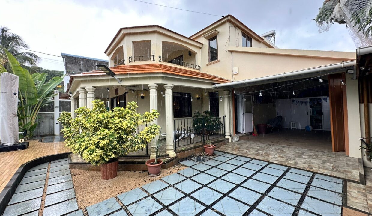 House for Rent in Flic‑en‑Flac (2)