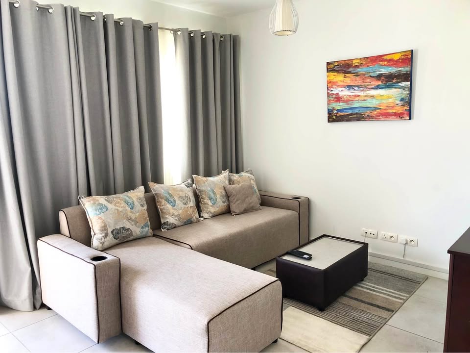 Modern & Classy 1‑Bedroom Apartment for Rent – Riverpark Residence Trianon (9)