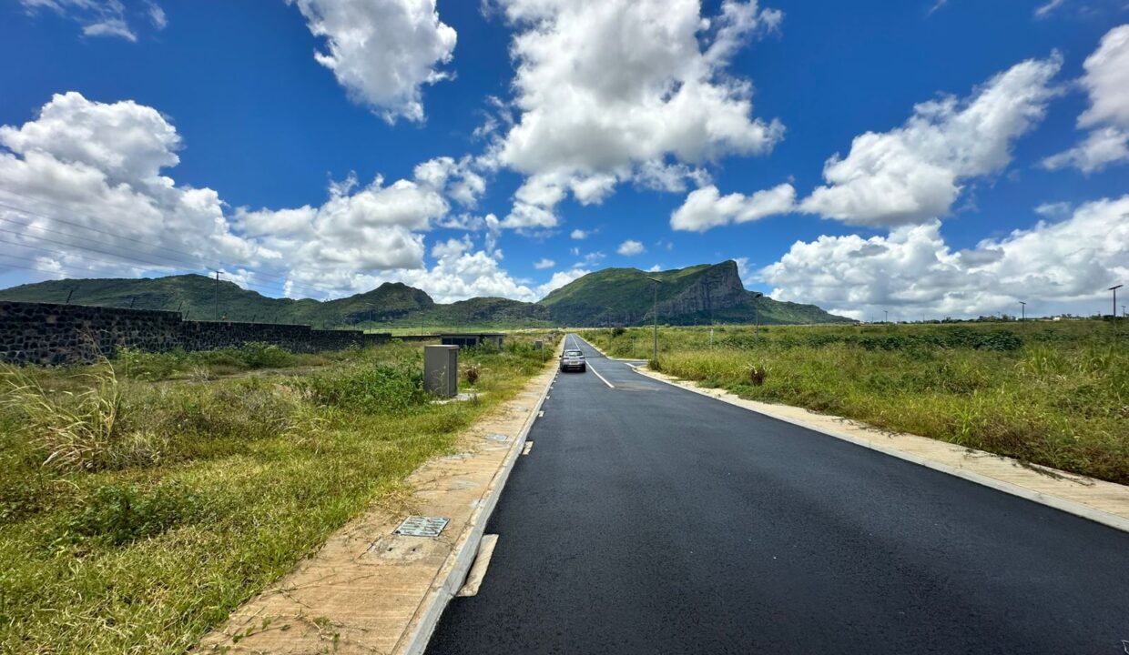 Residential Land for Sale in Pierrefonds – 15.28 Perches in Secure Gated Community, Prime Location Mauritius (3)