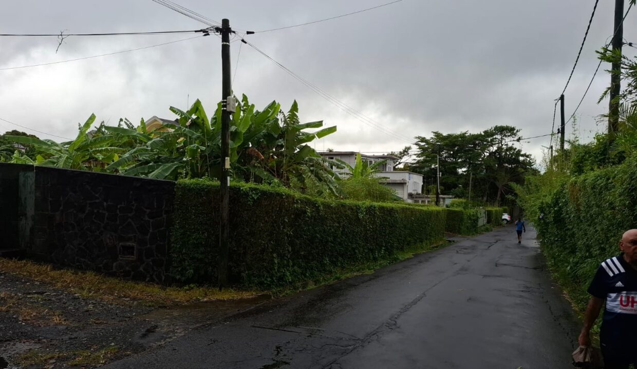 Residential Land for Sale – Chemin Couvent, Curepipe 24 Perches (2)