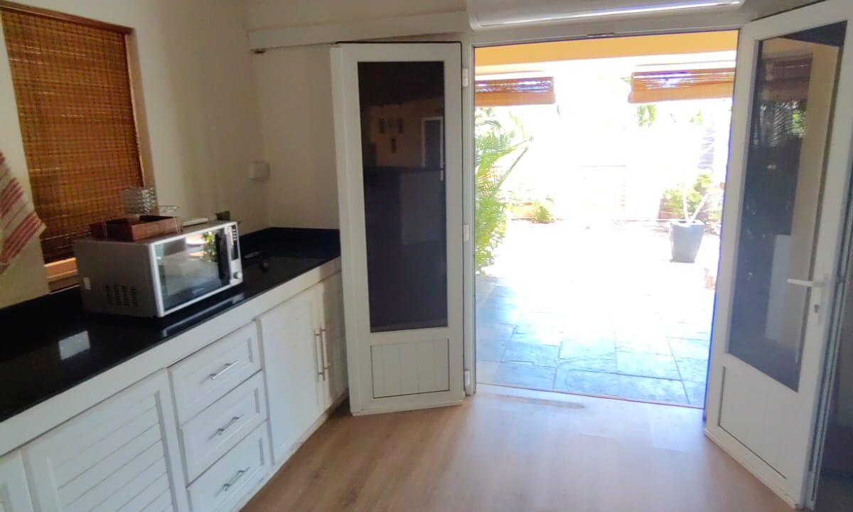 Villa for Sale – Les Multipliants, Petite Rivière Noire 4 Bedrooms (10)