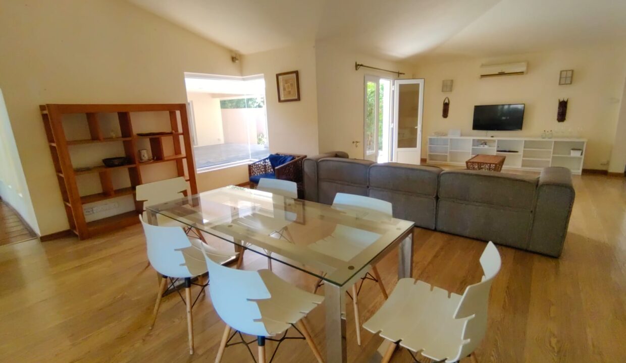 Villa for Sale – Les Multipliants, Petite Rivière Noire 4 Bedrooms (17)
