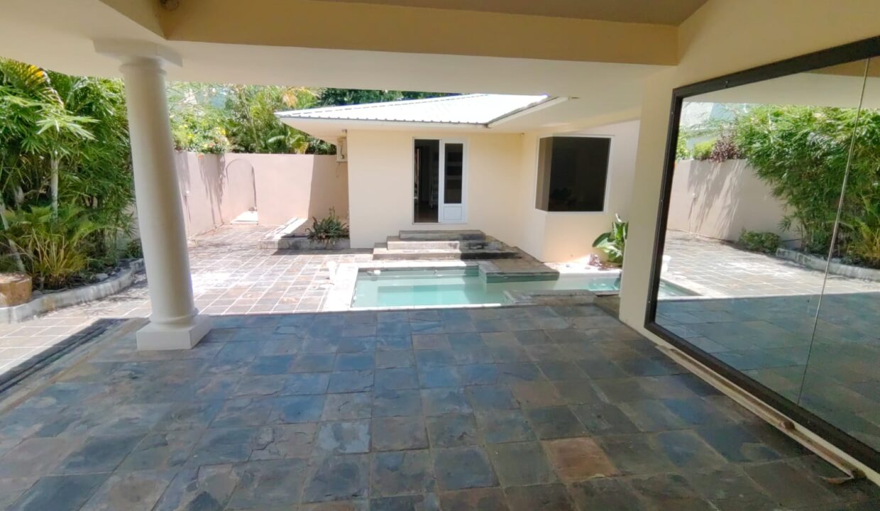 Villa for Sale – Les Multipliants, Petite Rivière Noire 4 Bedrooms (22)