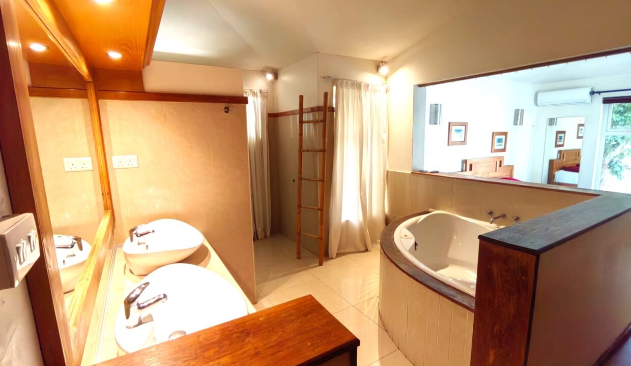 Villa for Sale – Les Multipliants, Petite Rivière Noire 4 Bedrooms (29)