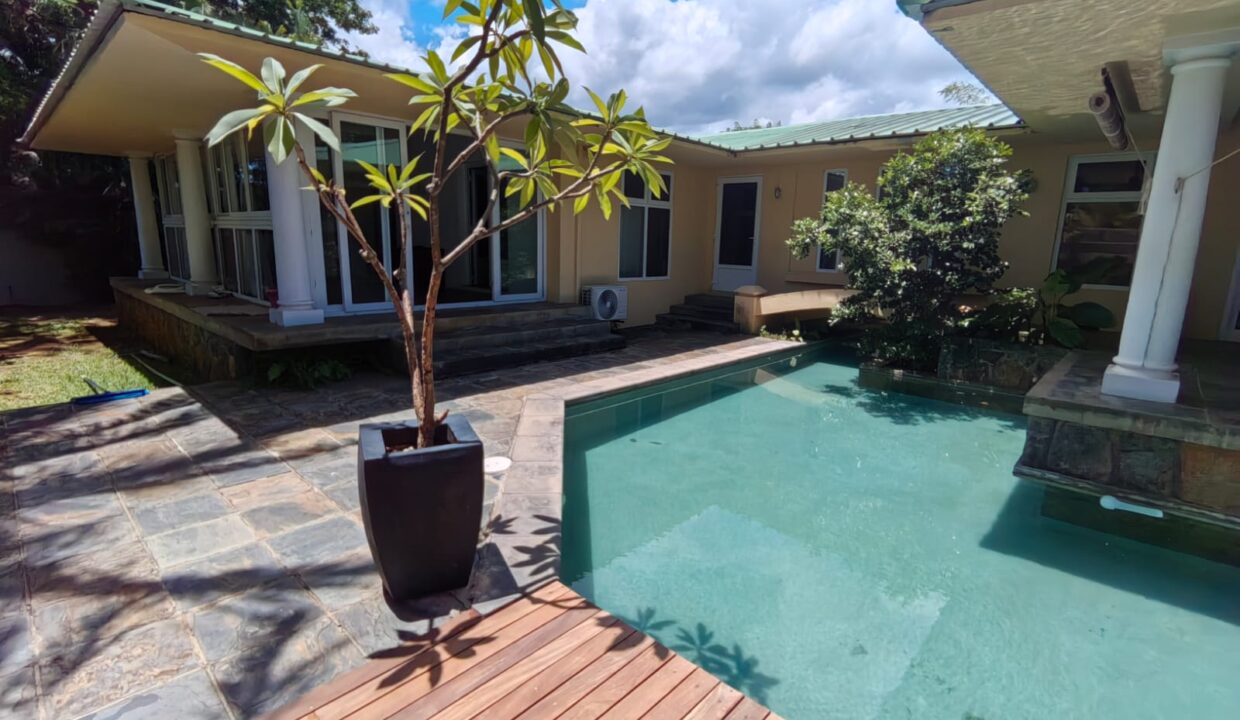 Villa for Sale – Les Multipliants, Petite Rivière Noire 4 Bedrooms (37)