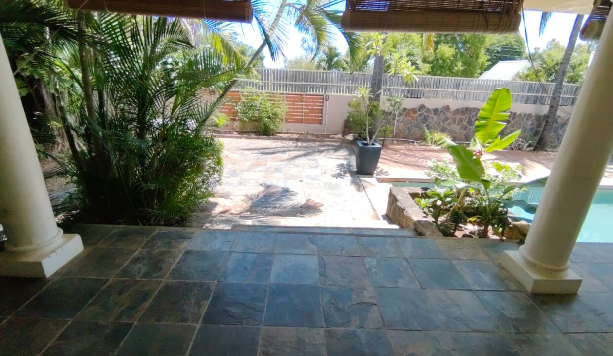 Villa for Sale – Les Multipliants, Petite Rivière Noire 4 Bedrooms (8)