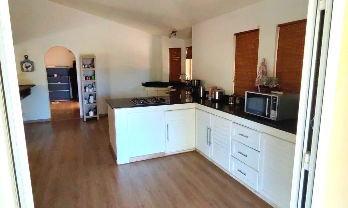 Villa for Sale – Les Multipliants, Petite Rivière Noire 4 Bedrooms (9)