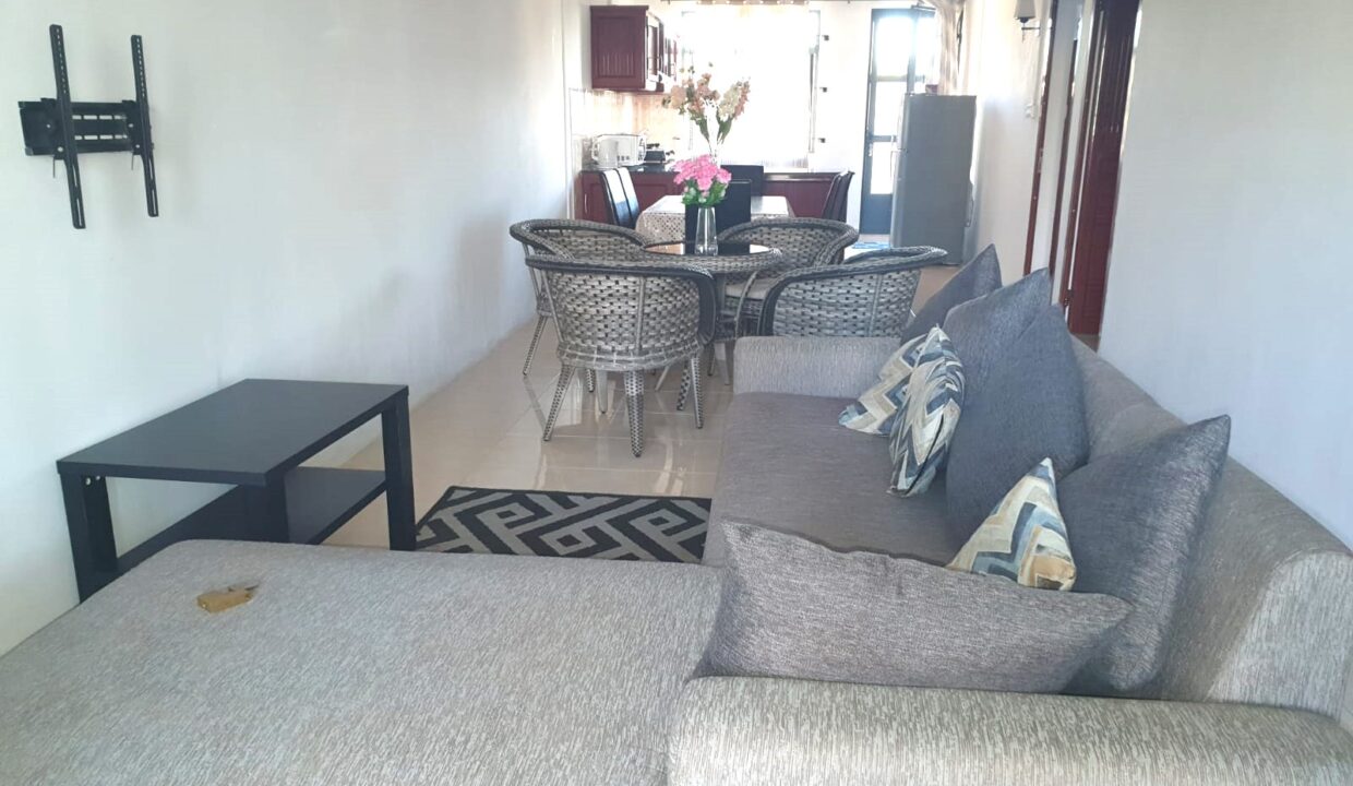 2-Bedroom Apartment for Rent – Ebène 1st Floor