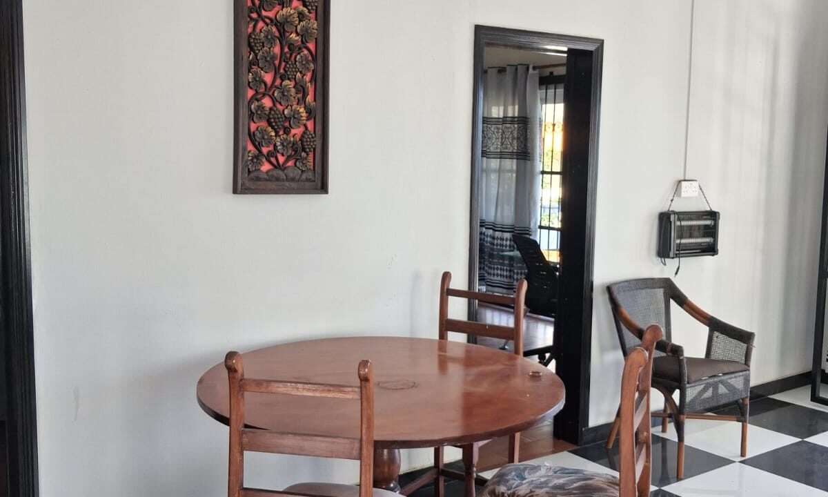 Beachfront Apartment for Rent – Flic en Flac 2 Bedrooms (12)