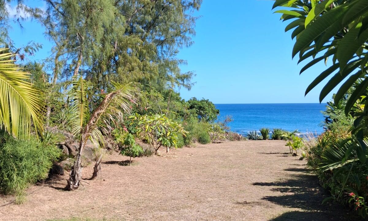 Beachfront Apartment for Rent – Flic en Flac 2 Bedrooms (13)