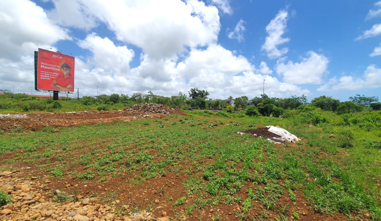 Commercial & Residential Land for Sale – Lotissement Rose Belle 10.75 Perches (4)
