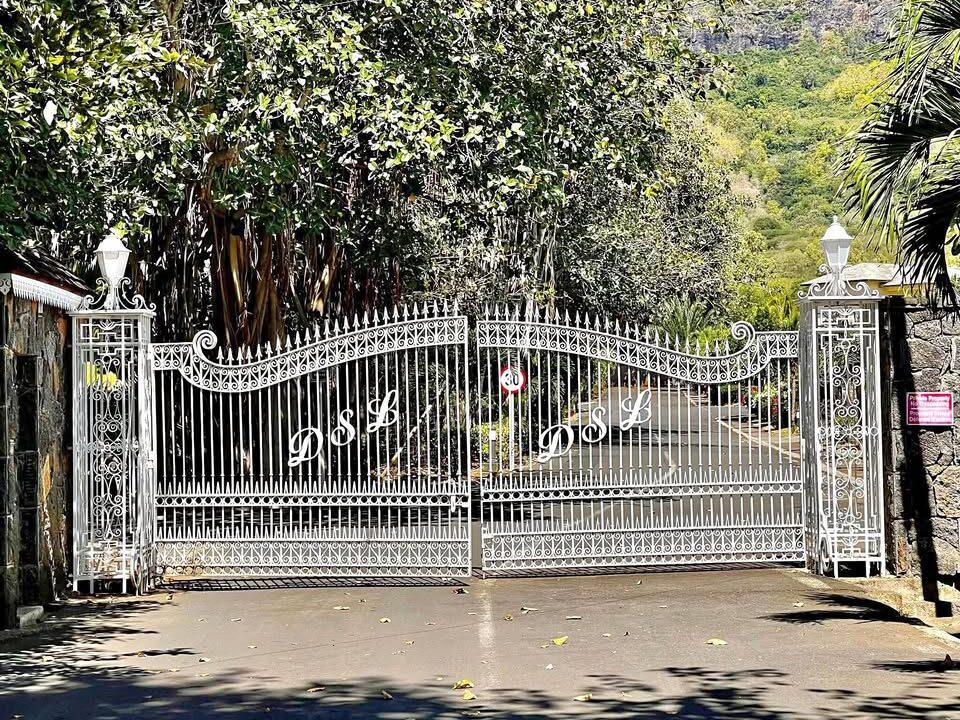 Exclusive Residential Plots for Sale – Domaine St Louis, Pailles (5)