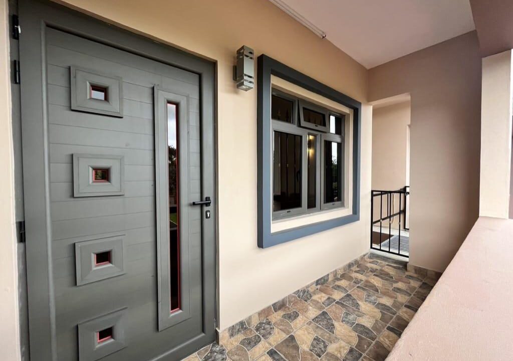 Fully Fitted 2-Bedroom Apartment For Rent (1st Floor) in Moka (8)