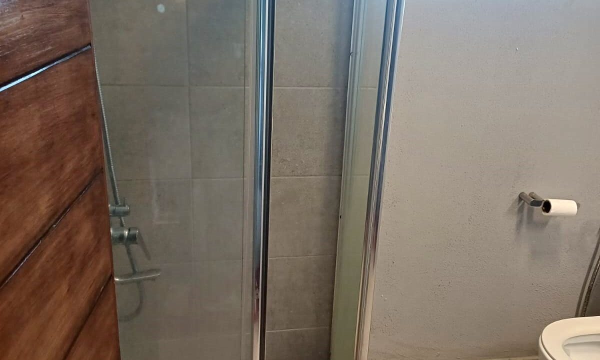 Furnished Studio for Rent – Ebène (6)