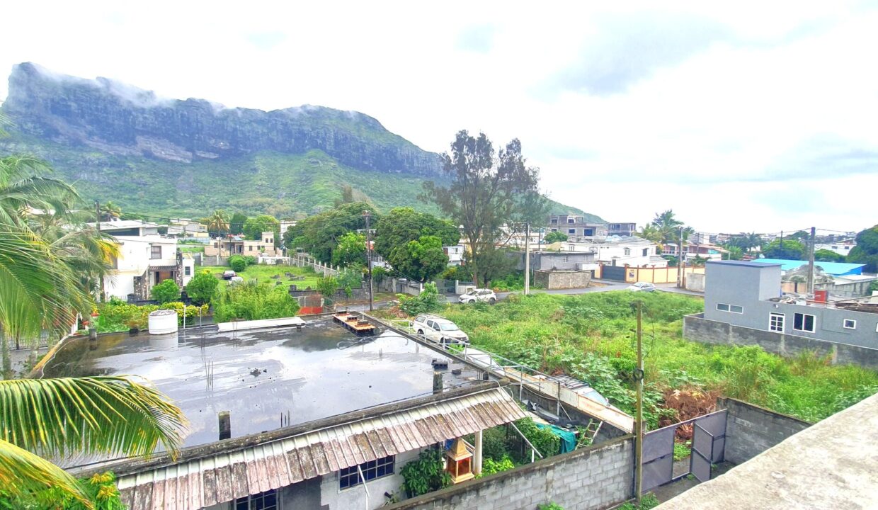 House for Sale – Rose Hill 8 Bedrooms (24)