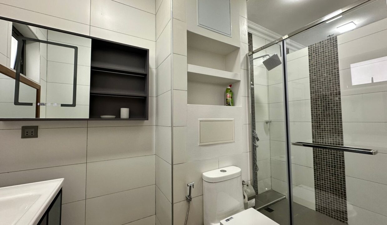 Modern 2-Bedroom Apartment Move-in Ready Sodnac For Rent (6)