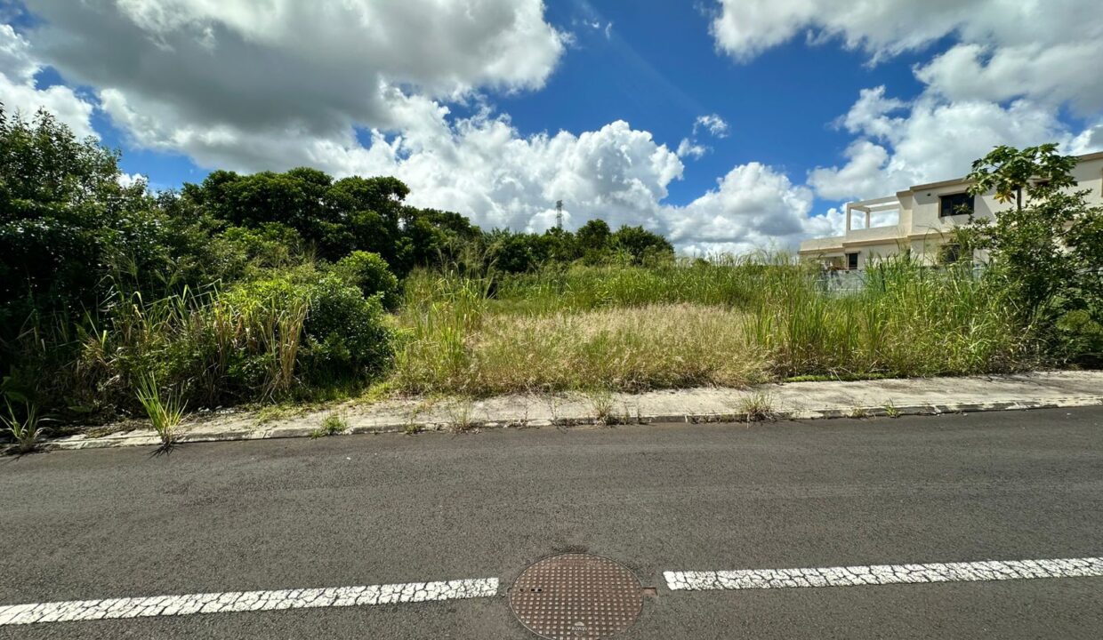 Residential Land for Sale – Highland Rose, Highlands 11.45 Perches