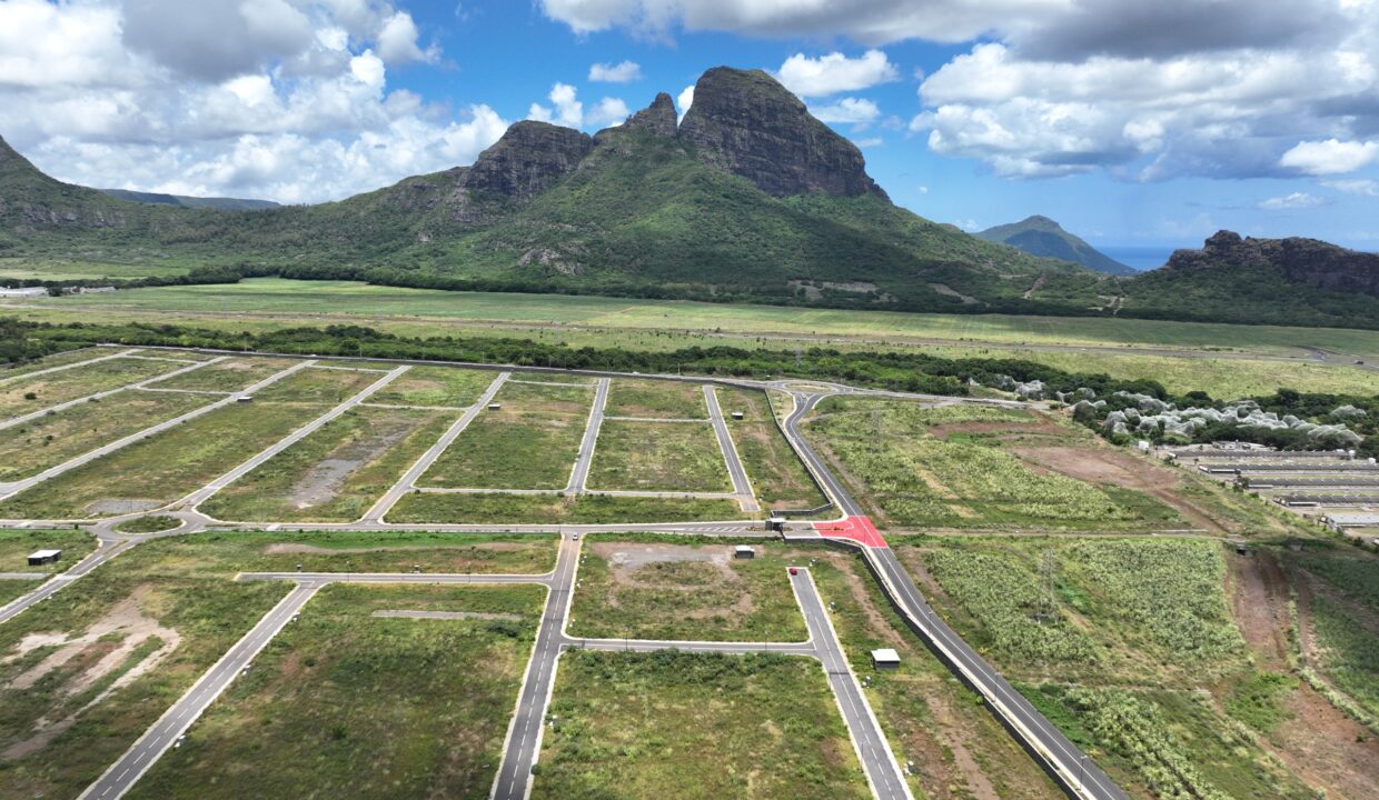 Residential Land for Sale – Lotissement Pierrefonds 15.28 Perches (2)