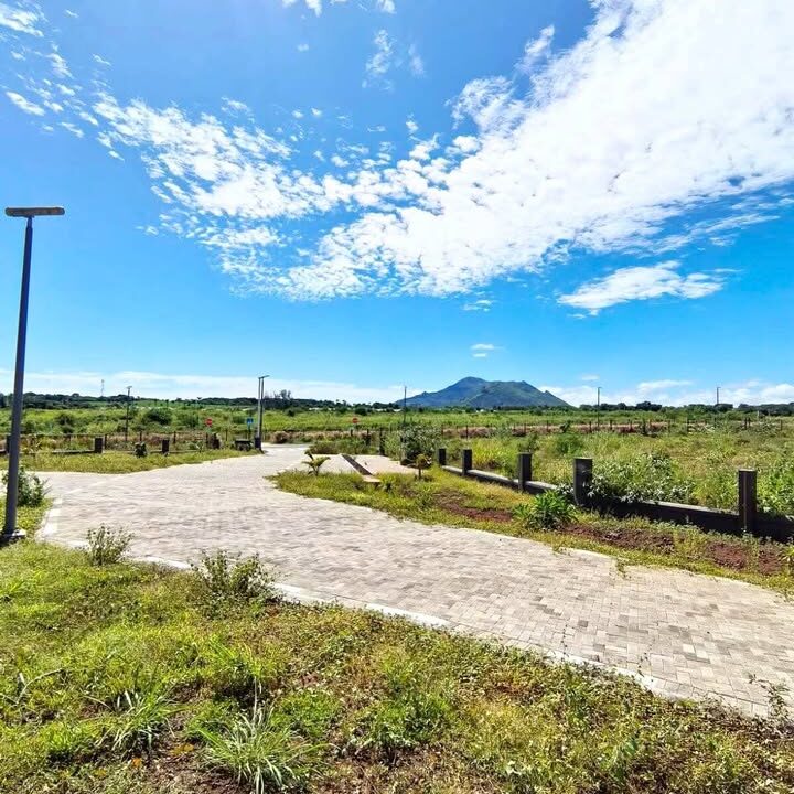 Residential Land for Sale – Oceanside, Flic en Flac 8.92 Perches (4)