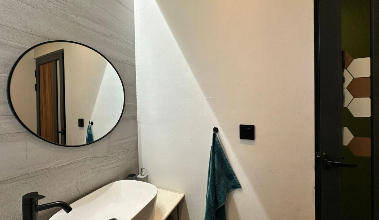 Exceptional Contemporary 4-bedroom Villa for sale in Grand-Baie — Vingt-Pieds (11)