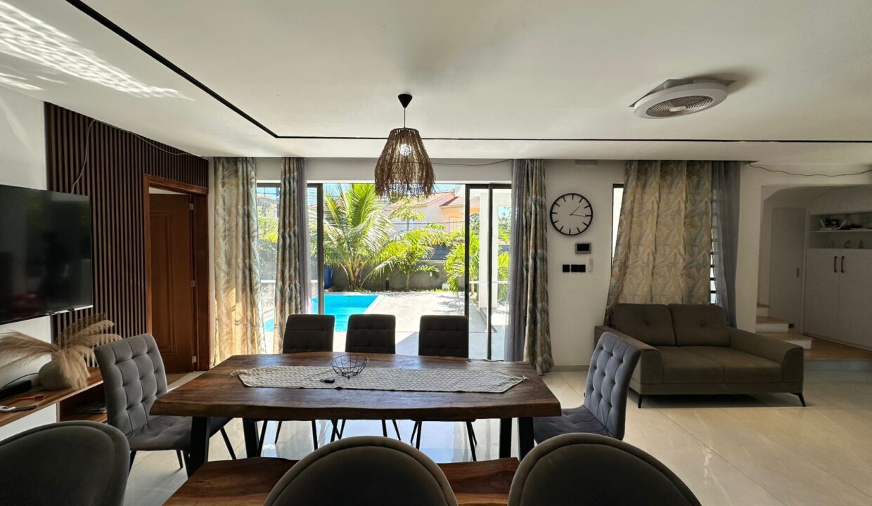 Exceptional Contemporary 4-bedroom Villa for sale in Grand-Baie — Vingt-Pieds (13)