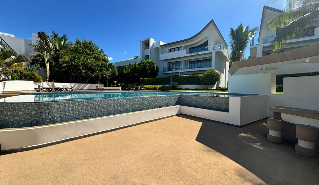FOR SALE, Elegant Coastal Townhouse Sea View Accessible to Foreign Buyers (18)