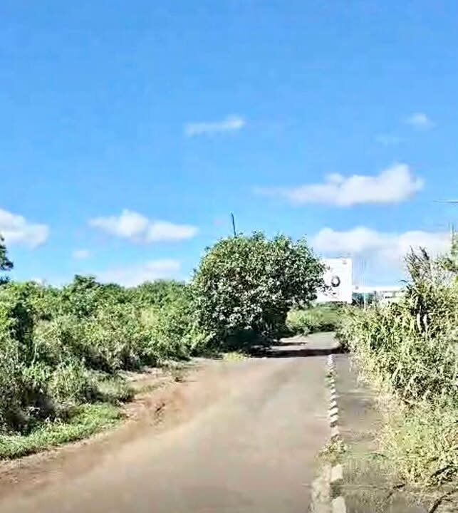 FOR SALE – Commercial Land in Ebene 127 perches