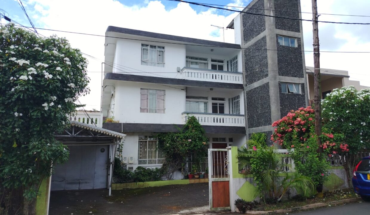 Furnished Apartment for Rent – Sodnac 3 Bedrooms