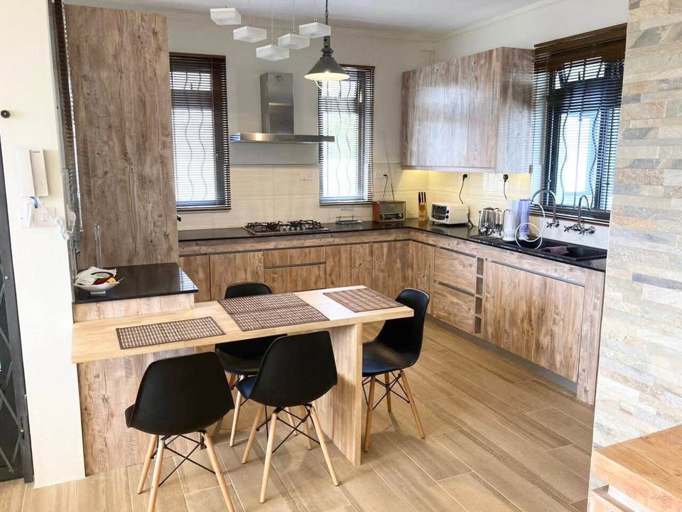 Furnished House for Rent – 4 Bedrooms 3 Bathrooms (5)