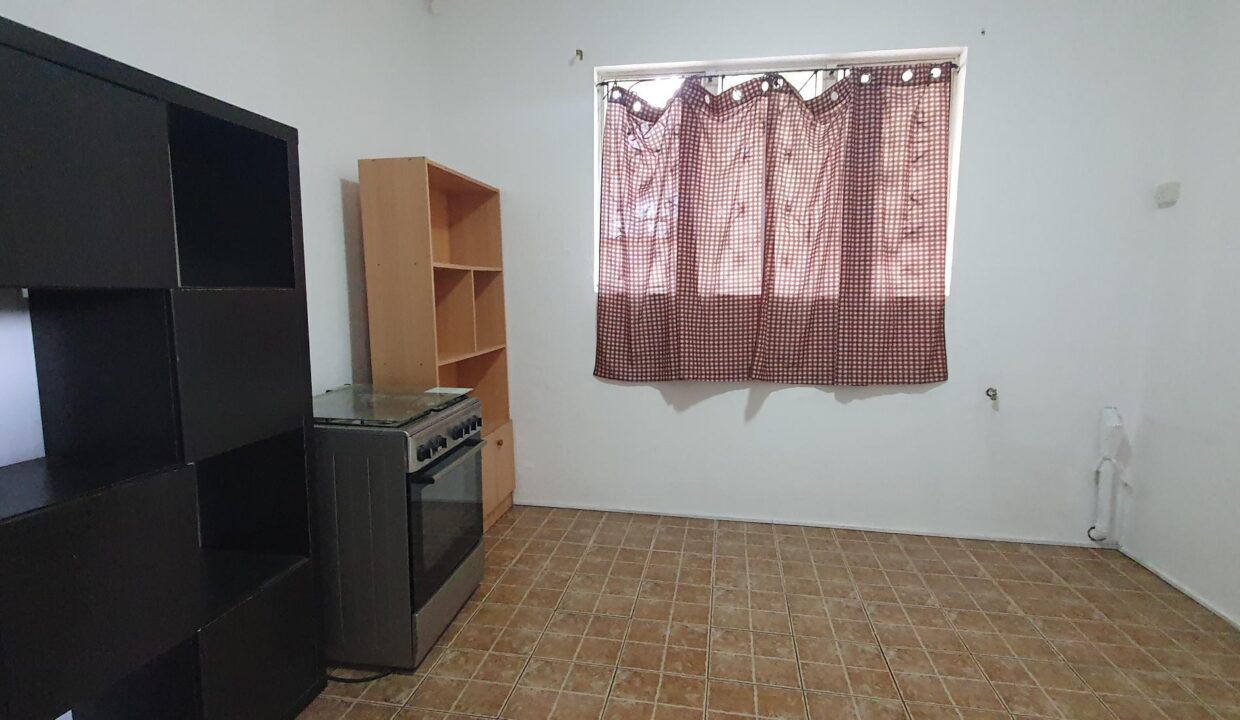 House for Sale – Heart of Vacoas 3 Bedrooms (16)