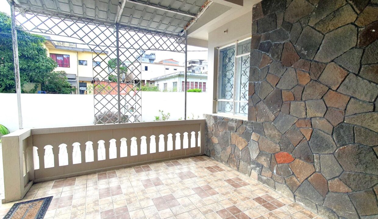 House for Sale – Heart of Vacoas 3 Bedrooms (23)
