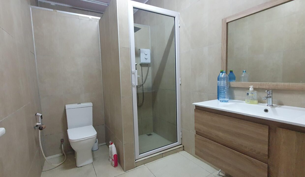 House for Sale – Heart of Vacoas 3 Bedrooms (26)