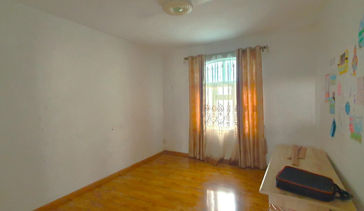 House for Sale – La Caverne, Vacoas 4 Bedrooms (16)