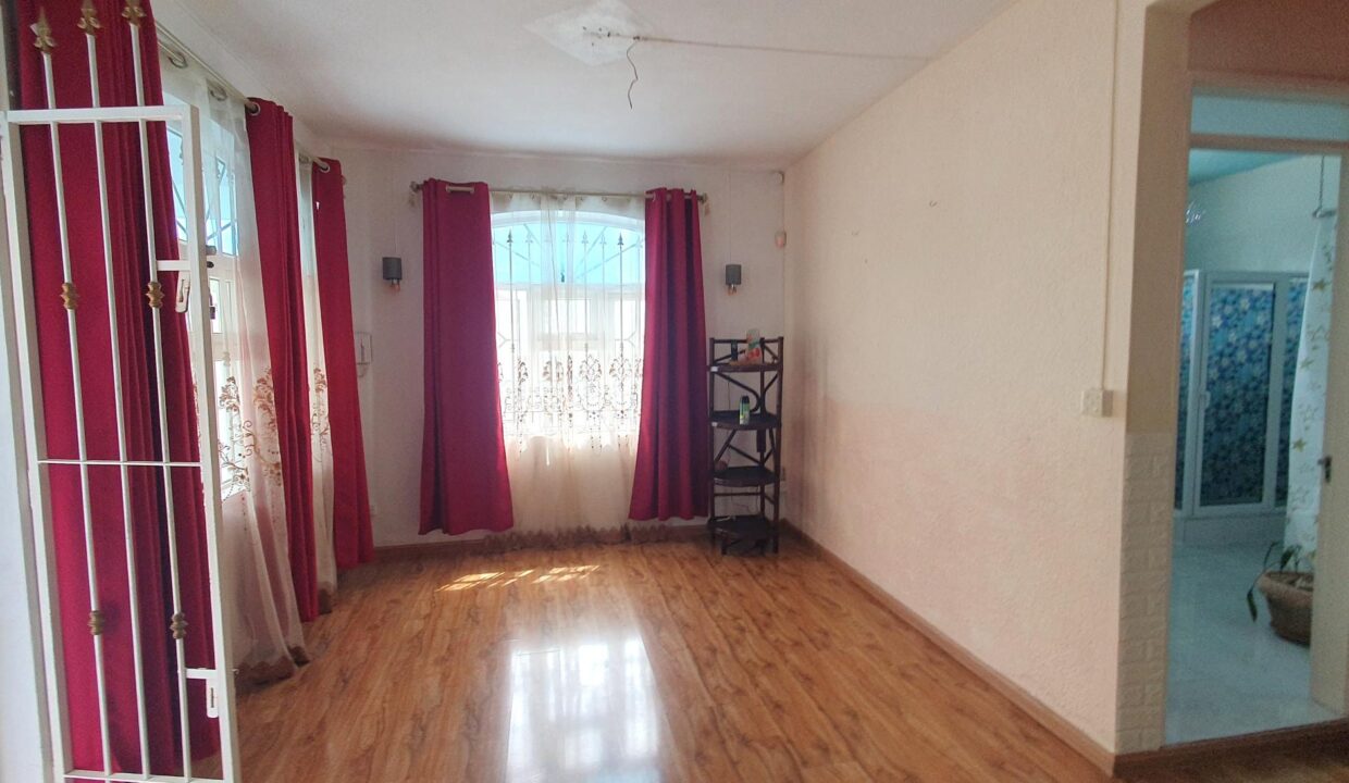 House for Sale – La Caverne, Vacoas 4 Bedrooms (17)