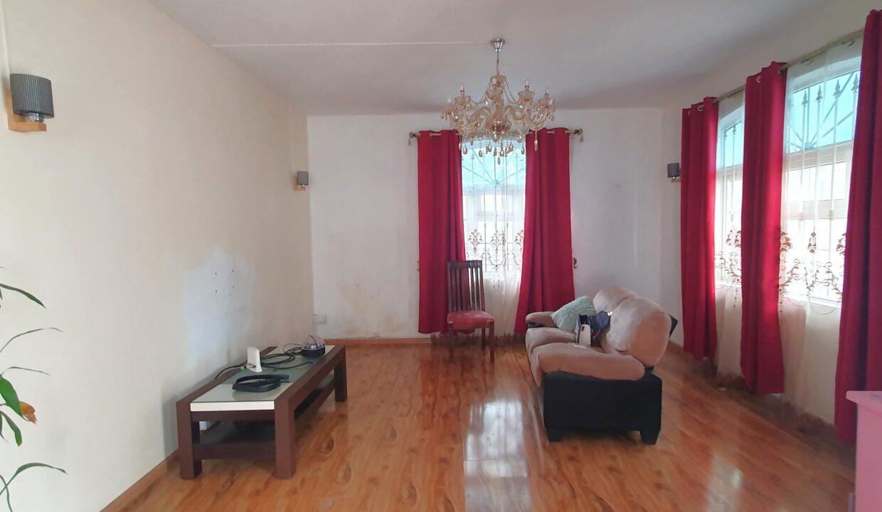 House for Sale – La Caverne, Vacoas 4 Bedrooms (36)