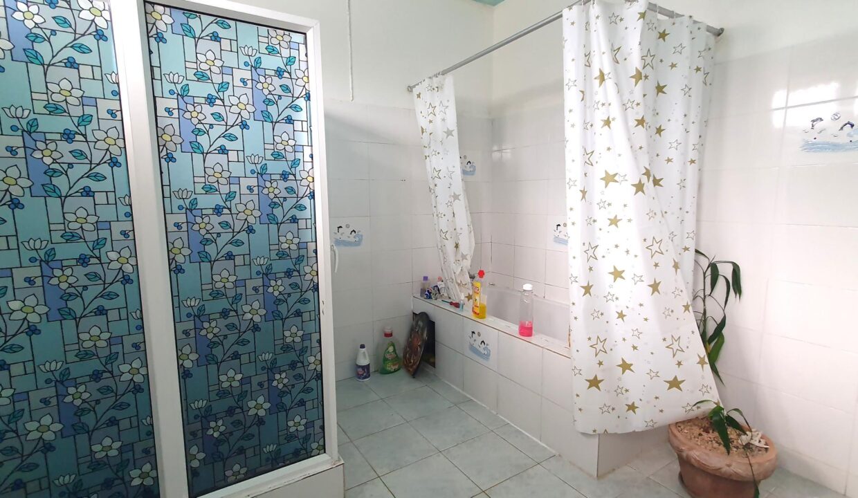 House for Sale – La Caverne, Vacoas 4 Bedrooms (40)