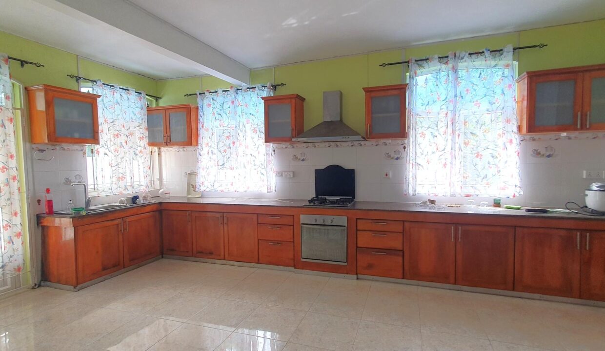 House for Sale – La Caverne, Vacoas 4 Bedrooms (43)