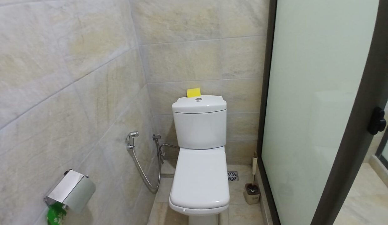 2 Bedrooms Furnished Apartment for Rent – Mont Choisy (5)