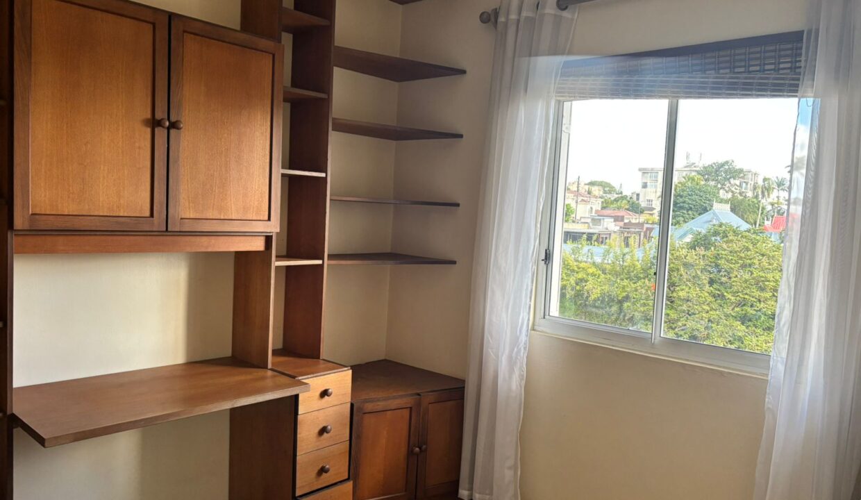 226 m² Apartment for Sale Les Colophanes Residence, Floréal (8)
