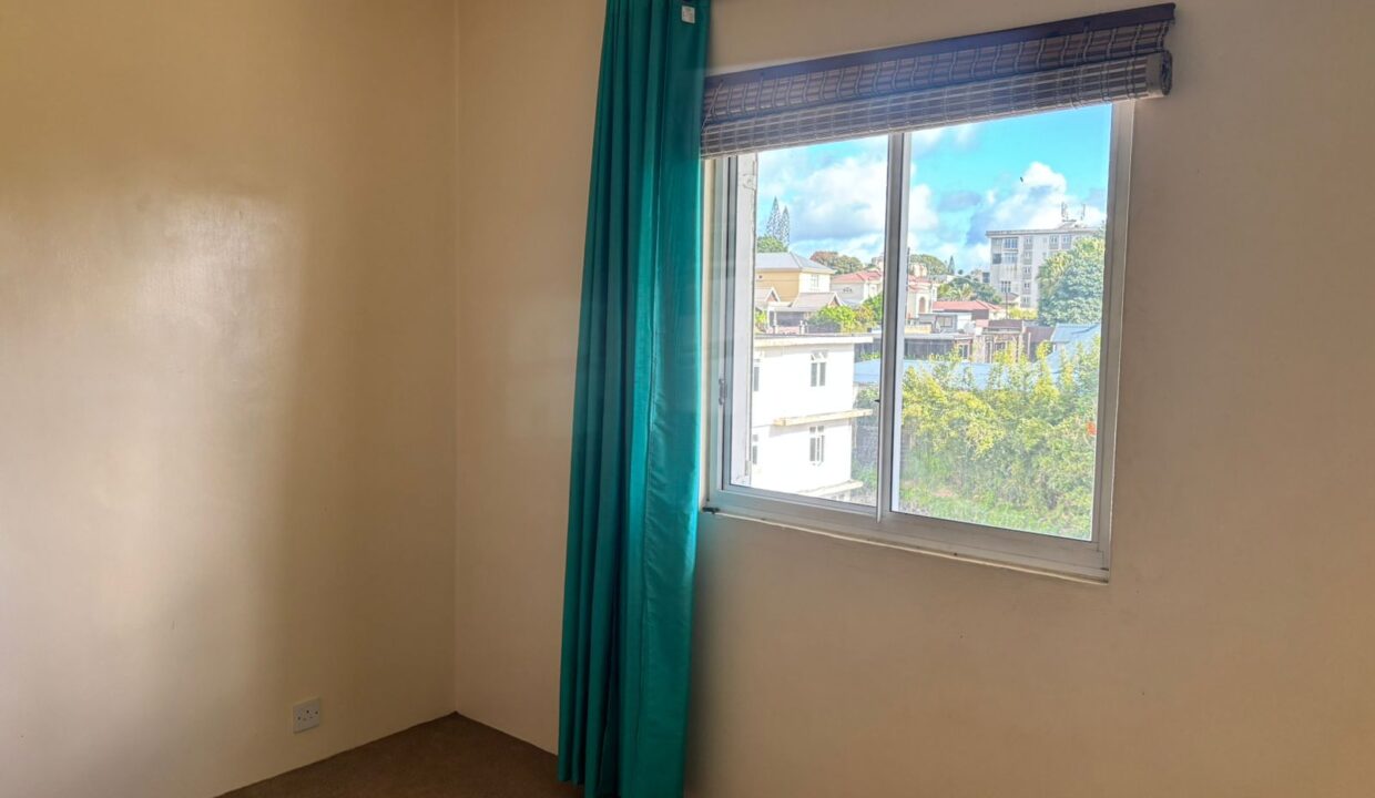 226 m² Apartment for Sale Les Colophanes Residence, Floréal (9)