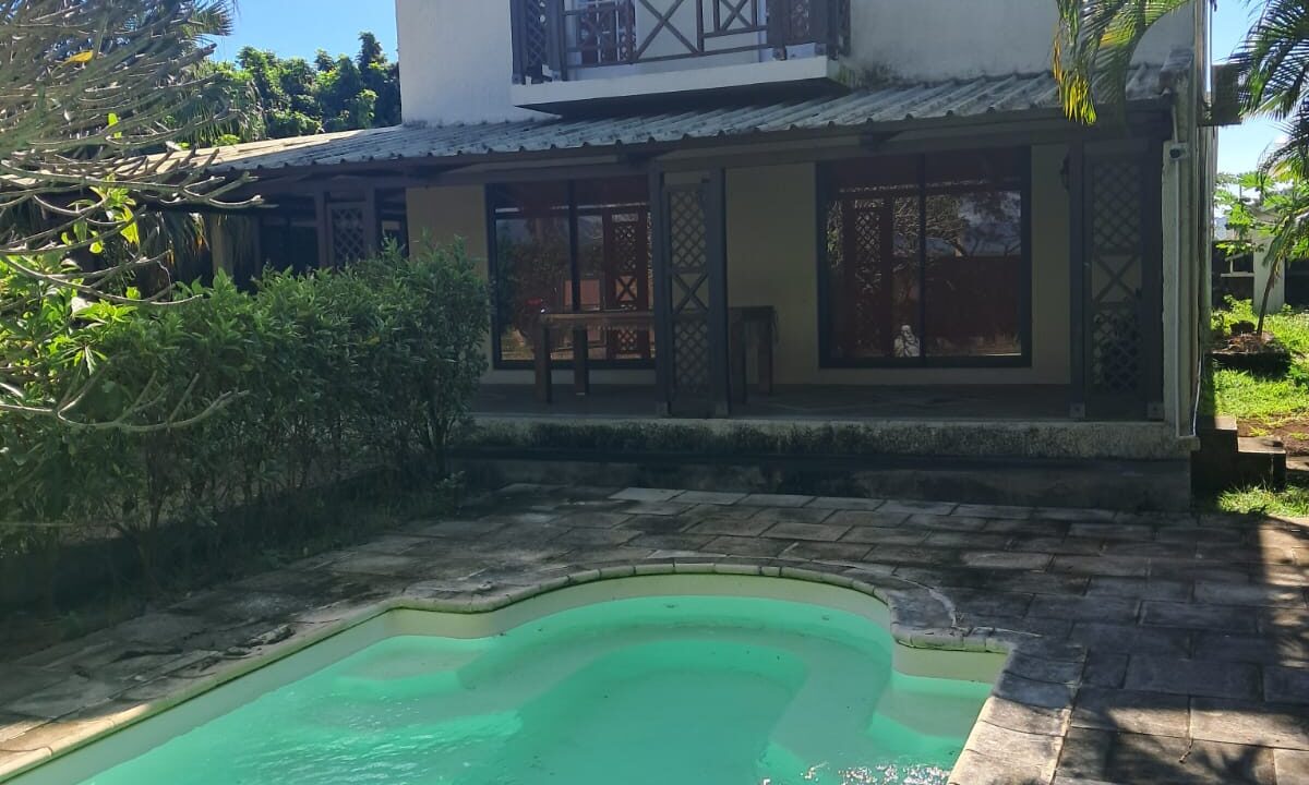 3 Bedrooms House with Pool for Sale – Trou d'Eau Douce (8)