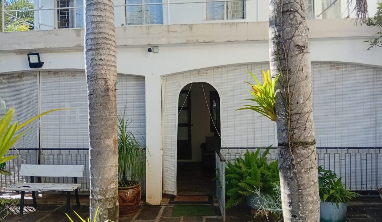 FREEHOLD BEACHFRONT PROPERTY – BAIE DU TOMBEAU (11)